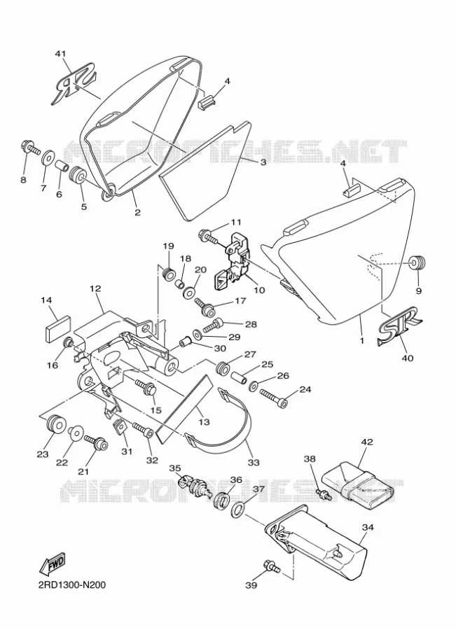 COUVERCLE LATERAL Yamaha MOTO 400 2014 SR  SR400