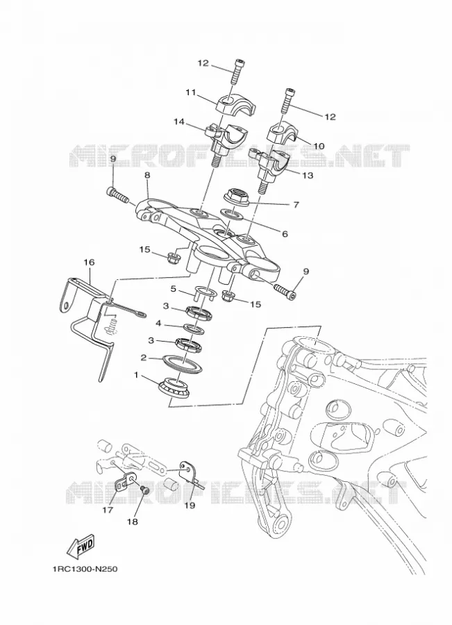 DIRECTION Yamaha MOTO 900 2016 MT  MT09
