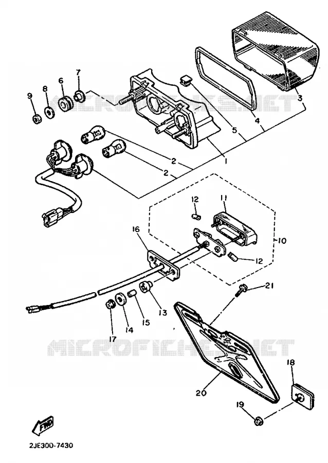 FEU ARRIERE Yamaha MOTO 750 1987 FZX  FZX750