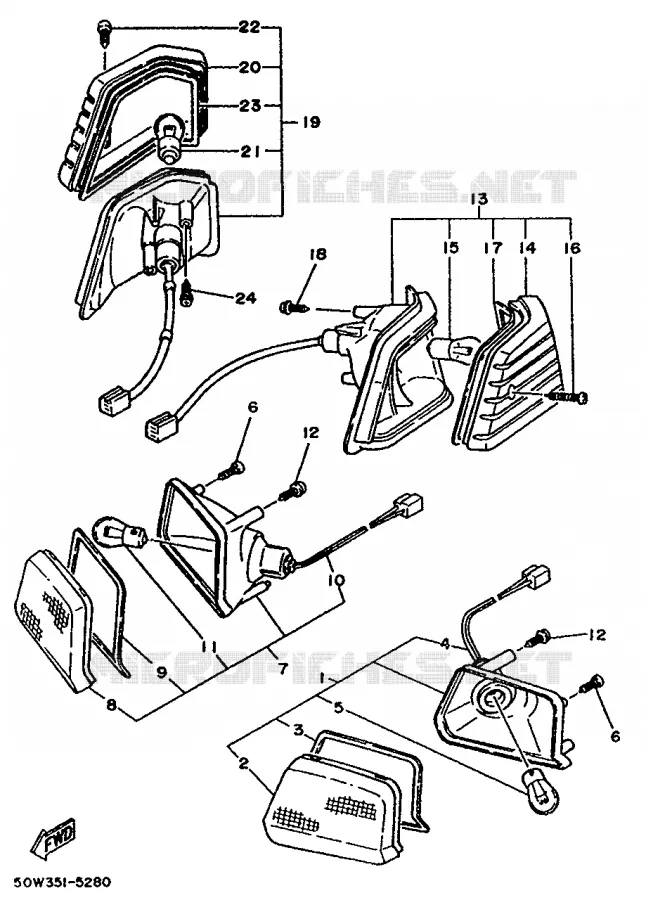 CLIGNOTANT Yamaha SCOOTER 125 1993 BELUGA  XC125